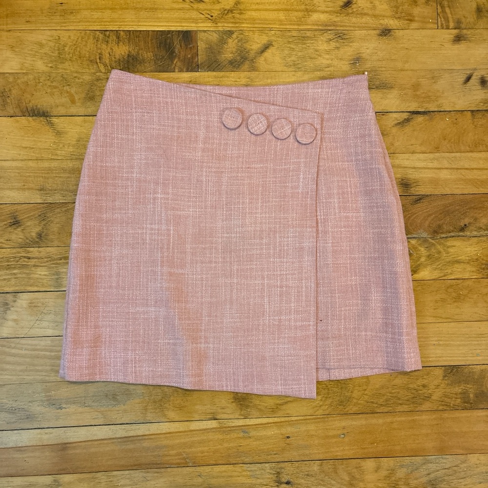 Chic Pink Mini Skirt with Button Detail